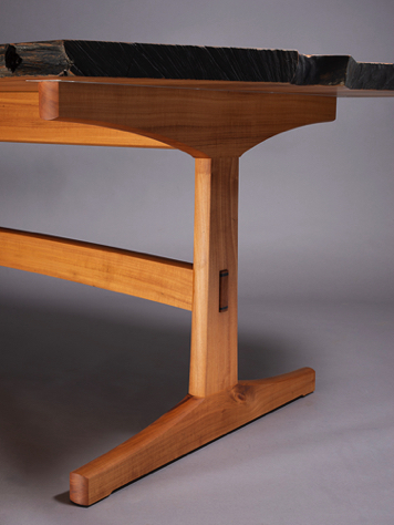 Madrona Table: end view of top.